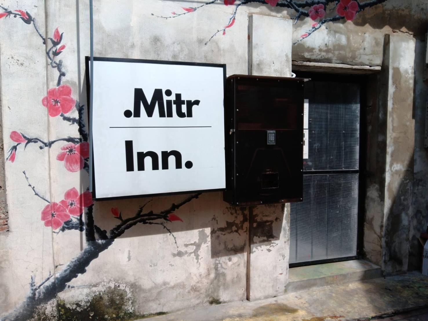 Mitr Inn Yaowarat Bangkok Exterior photo